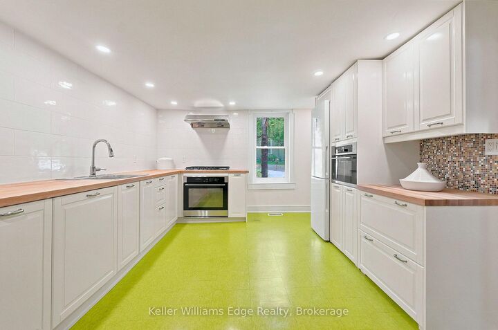 Property Photo: 361 Dundas Street E ON L0R 2H1