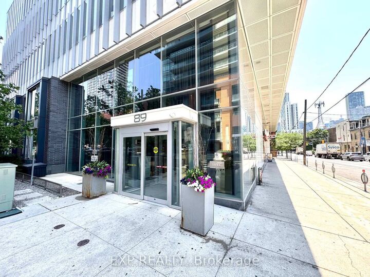 89 McGill Street 1211 — photo 1