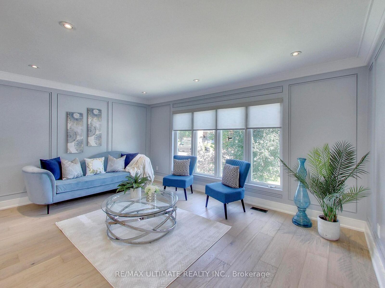 Property Photo:  3626 Anniversary Road  ON L5C 2G1 