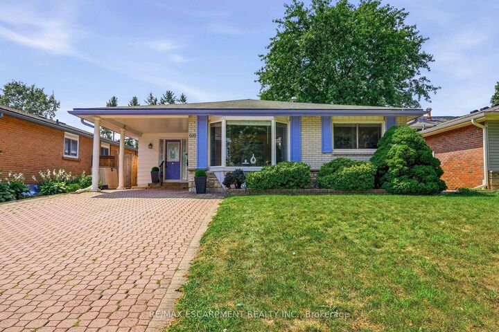 Photo de la propriété: 616 Mullin Way ON L7L 4J4