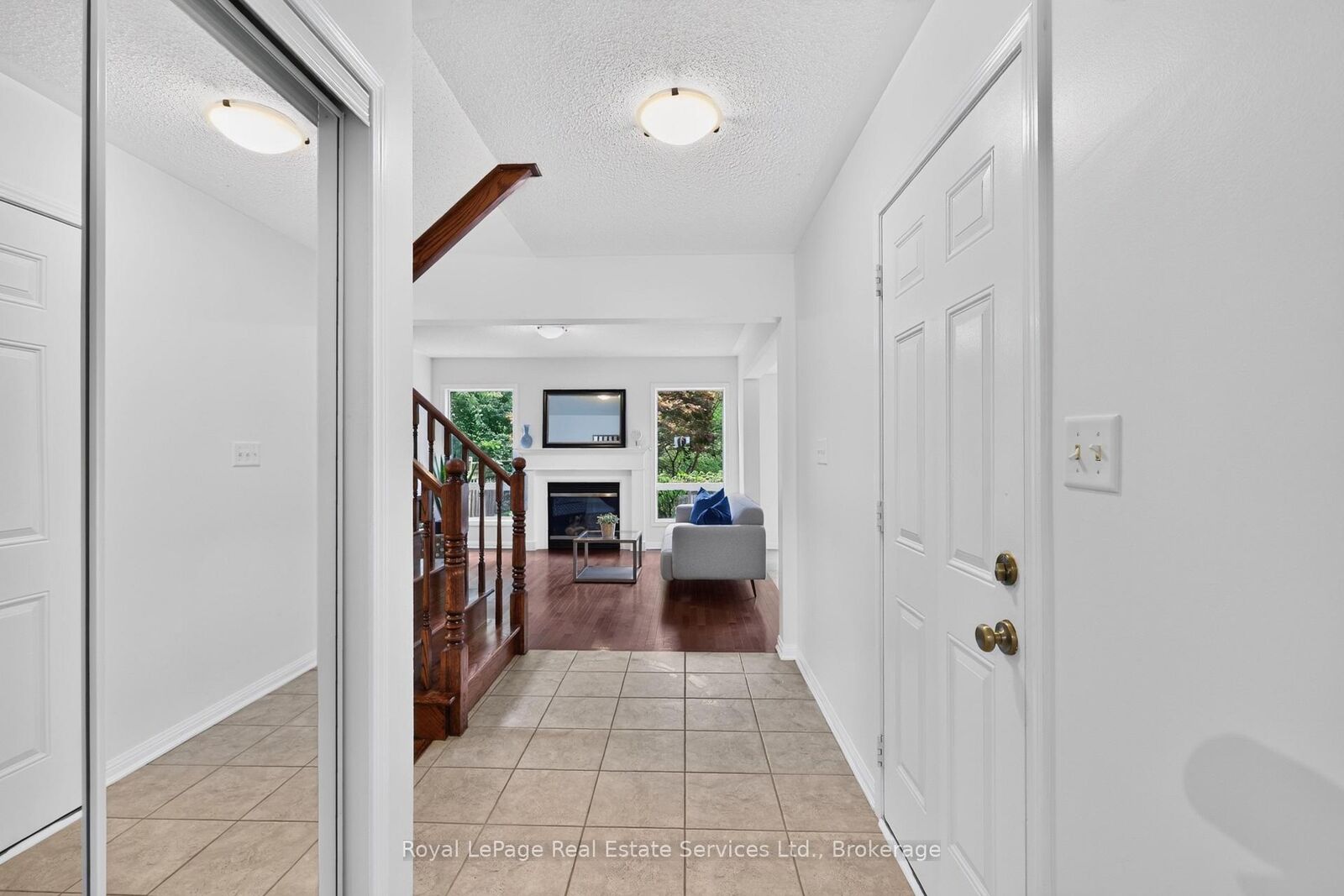 Property Photo:  3071 Rotary Way E  ON L7M 0A3 