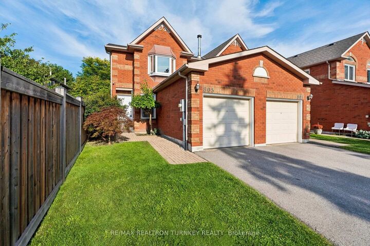 Property Photo: 805 Playter Crescent ON L3X 1W7