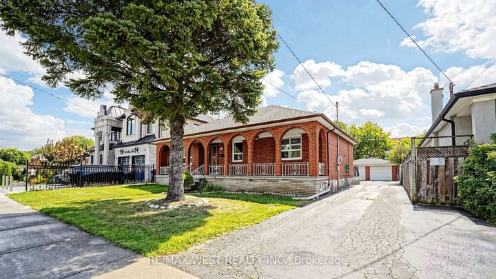 Property Photo:  139 Ranee Avenue Main Floor  ON M6A 1N3 