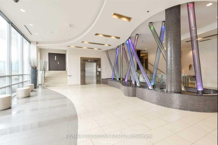 Property Photo: 90 Absolute Avenue 1605 ON L4Z 0A3