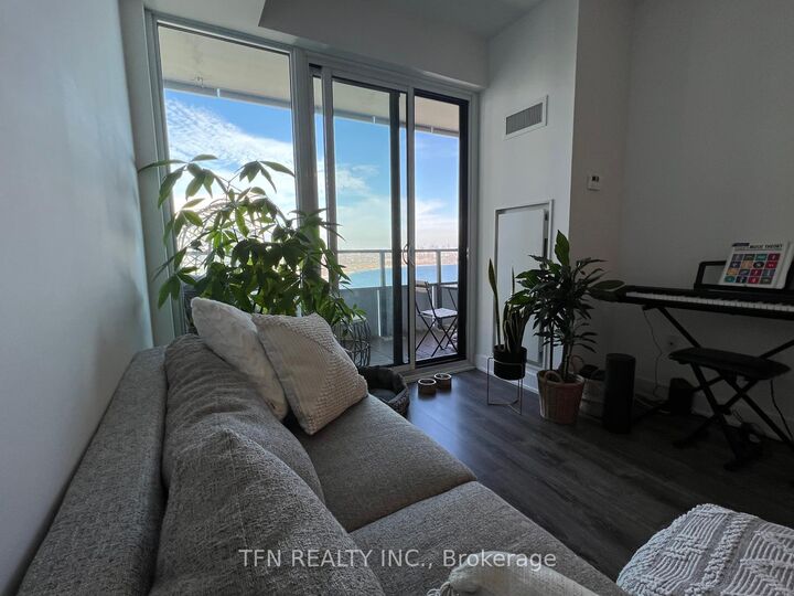 Property Photo:  20 Shorebreeze Drive 3406  ON M8V 0A1 