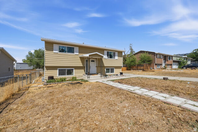 Property Photo: 451 E 600 N UT 84074