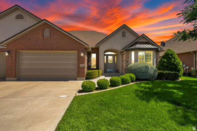 Property Photo:  5584 S 250 E  UT 84405 