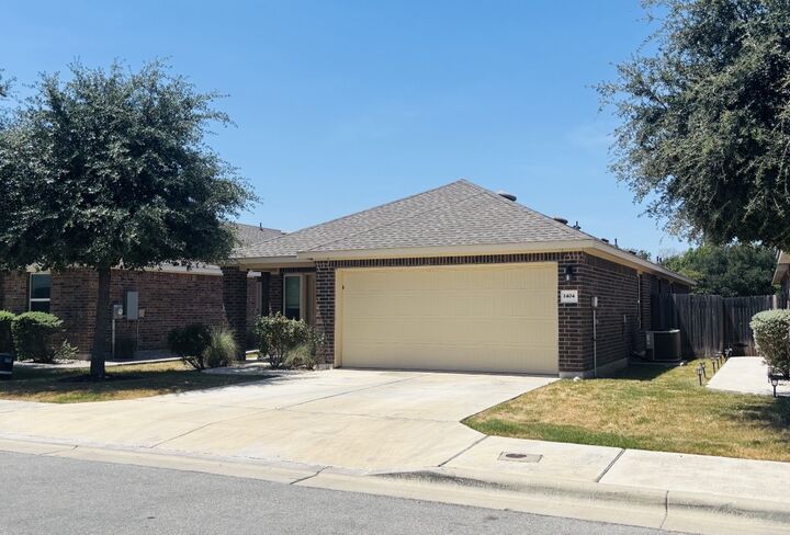Property Photo: 1404 Walden Pond Drive TX 78660