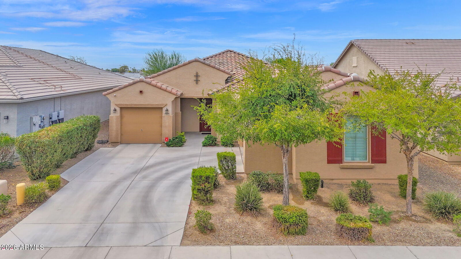 Property Photo: 10219 W Lawrence Lane AZ 85345