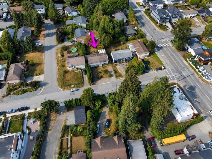Property Photo:  31975 Raven Avenue  BC V2V 1B8 
