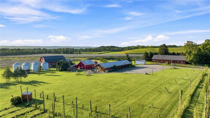 Property Photo:  511 Hansen Point Road  NY 14527 