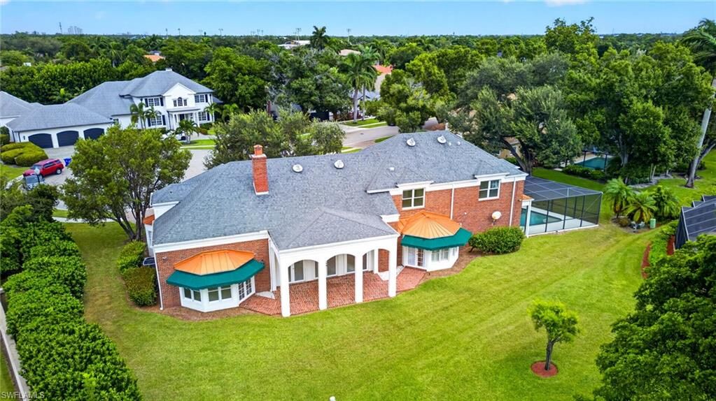 Property Photo: 23 Winewood Ct FL 33919