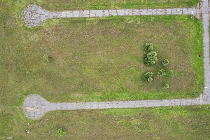 Property Photo:  12213 Paddlefish Ct  FL 33946 