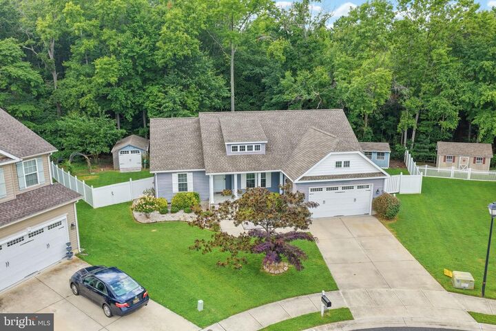 Property Photo: 18 Piper Court DE 19943