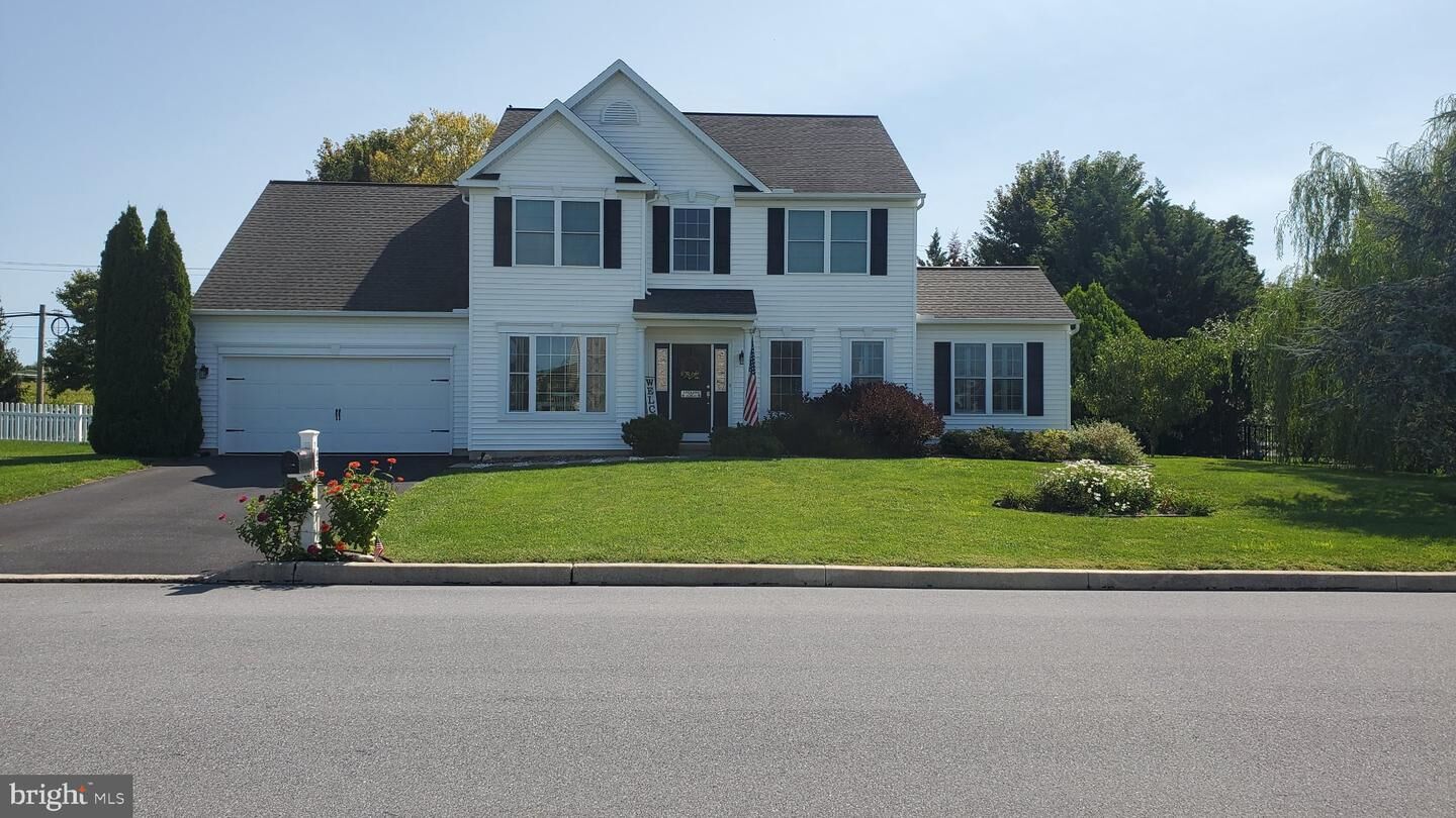 Property Photo:  434 Sweetwater Drive  PA 17078 