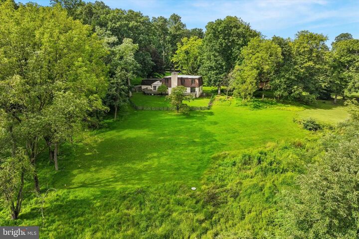 Property Photo: 1132 Tinkerhill Lane PA 19355