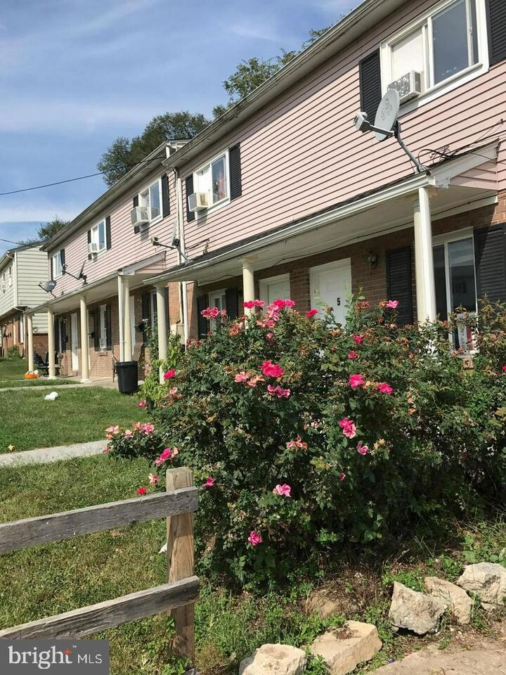 Property Photo: 1016 Franklin Street 5 VA 22601