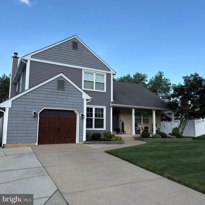Property Photo:  32 Longwood Drive  NJ 08081 