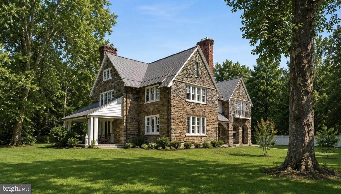 Property Photo: 1209 Lenox Road PA 19046