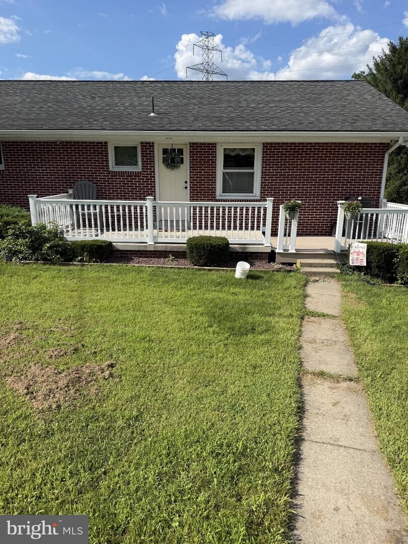 Property Photo:  1445 Loop Road  PA 17044 