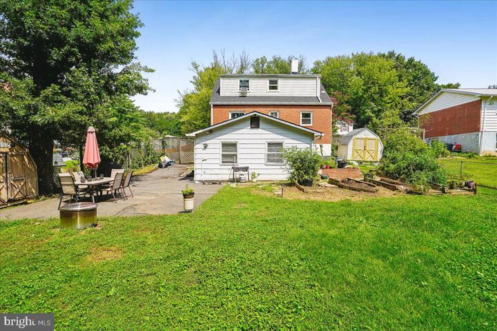Property Photo: 3637 Freemont Place VA 22193