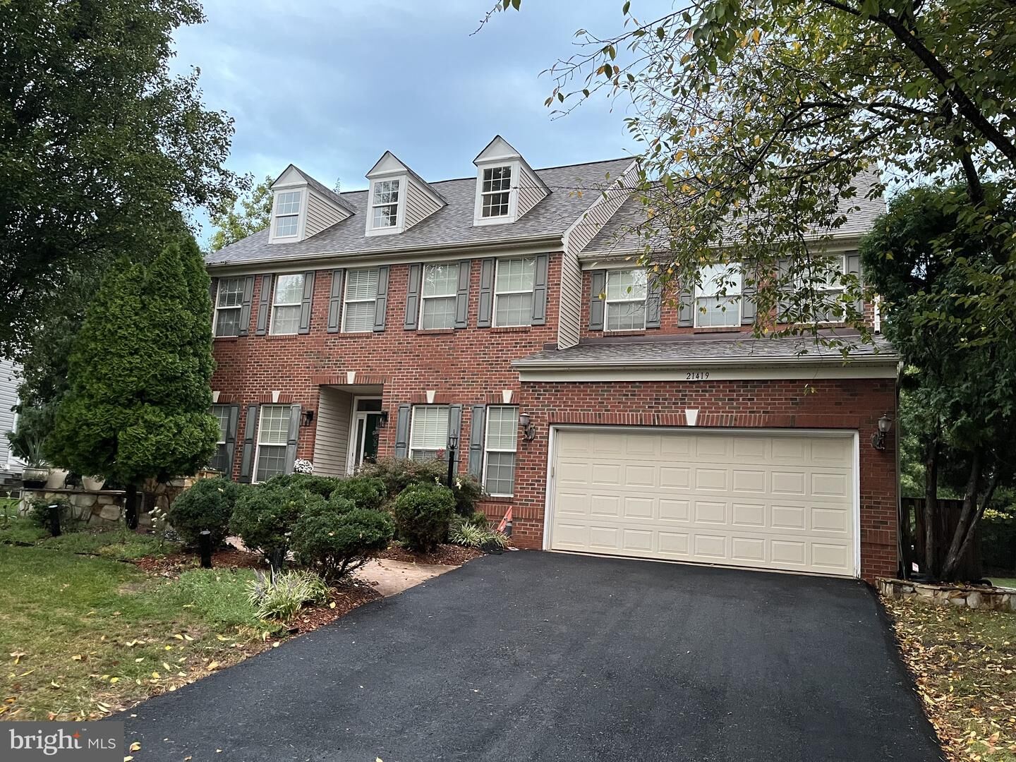 Property Photo:  21419 Ashburn Run Place  VA 20147 