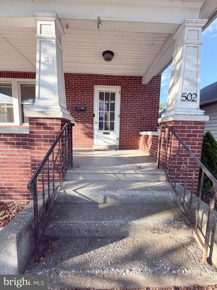 Property Photo:  502 2nd Street  PA 17034 
