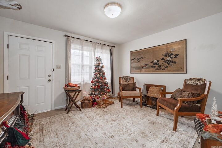 Property Photo:  2328 S Main St Street  AR 72104 