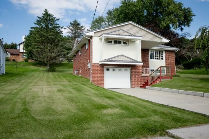 Property Photo: 405 Cambria Ave PA 15963