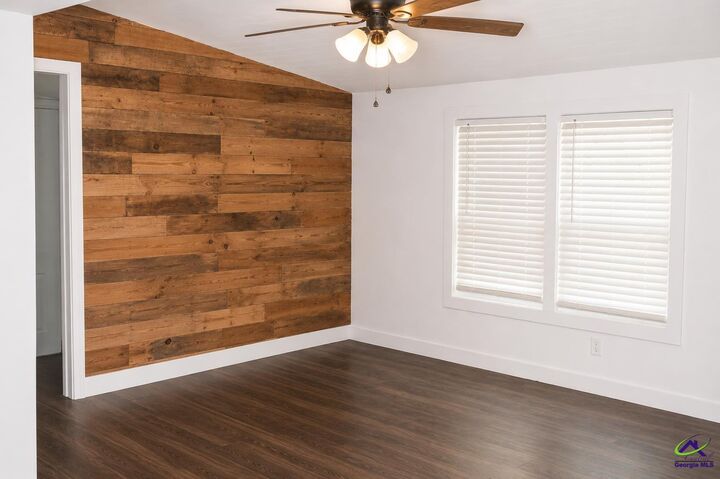 Property Photo: 127 Village Blvd GA 31069
