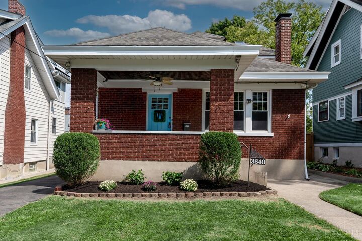 Property Photo: 3640 Amberson Avenue OH 45208