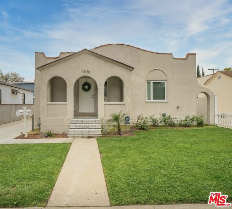 Property Photo:  1836 Lake St  CA 91201 