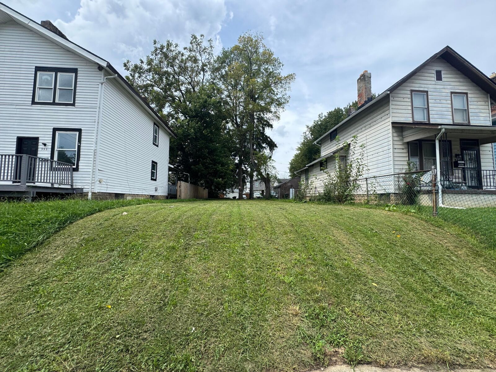 Property Photo:  989 Miller Avenue  OH 43206 