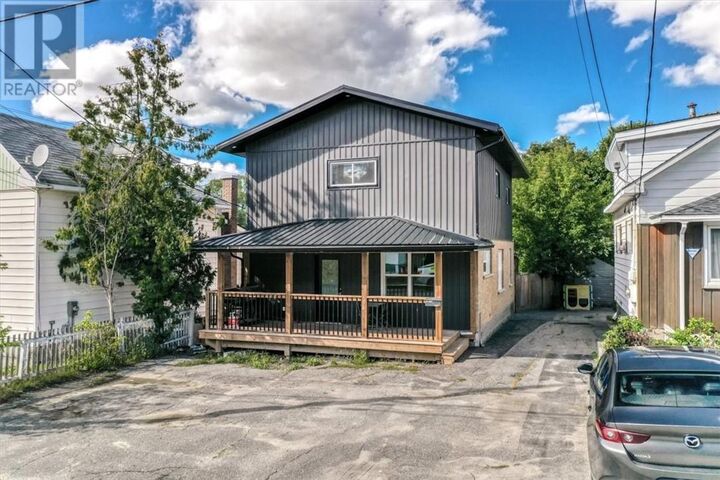 Property Photo:  400 Morris Street  ON P3B 1B9 