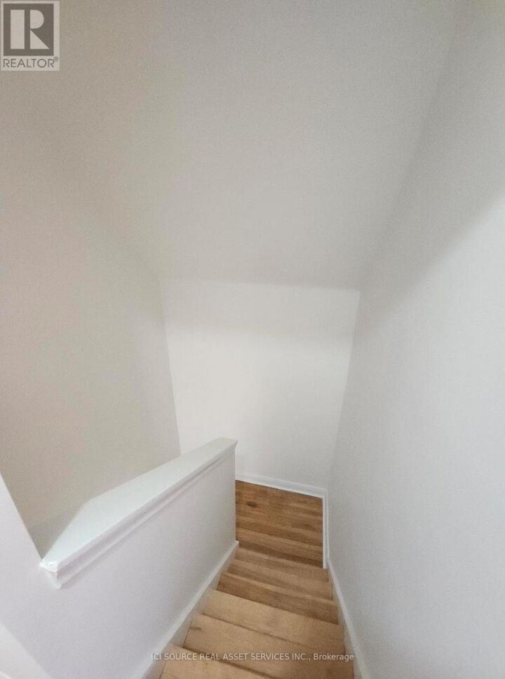 Property Photo: 8 Talbot Road ON M2N 2S9
