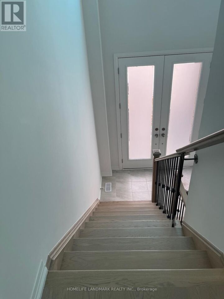 Property Photo:  1040 Valhalla Terrace  ON L1X 0P8 