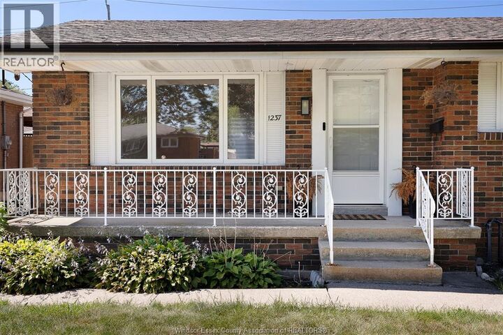 Property Photo: 1237 Homedale ON N8S 2T6