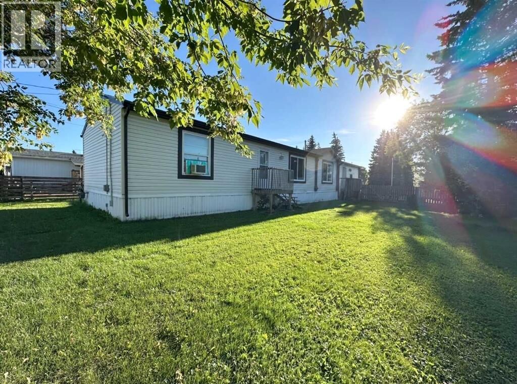 Property Photo:  5243 47 Street  AB T0B 2W0 