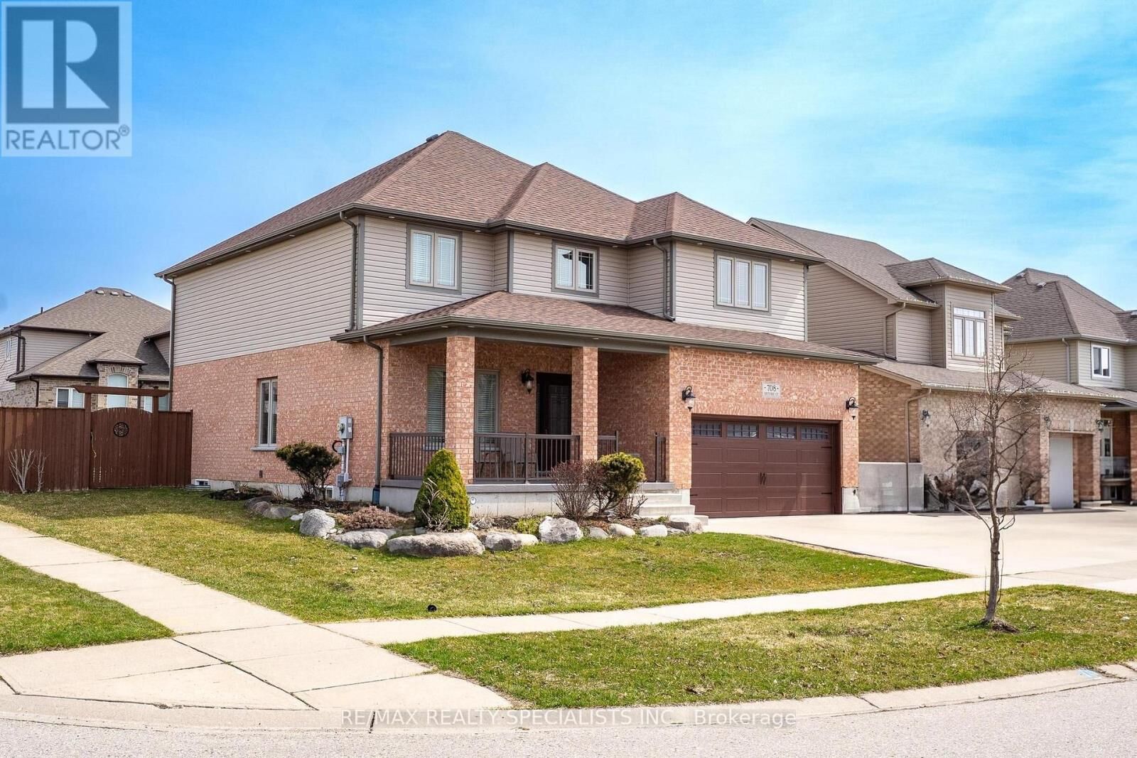 Property Photo: 708 Spitfire Street ON N4T 0B1