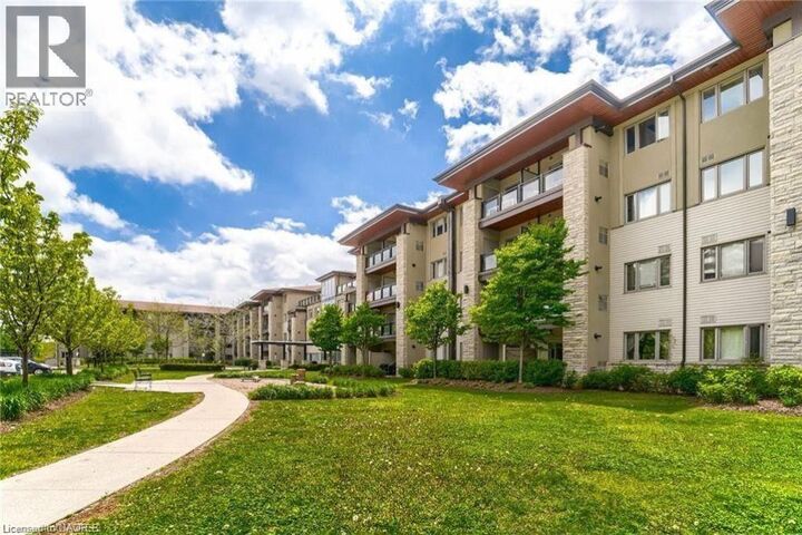 Property Photo:  570 Lolita Gardens 218  ON L5A 0A1 