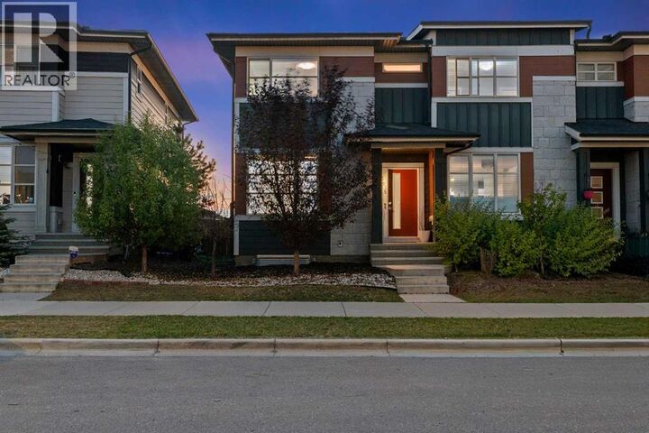 Property Photo:  130 Skyview Circle Northeast  AB T3N 0V3 
