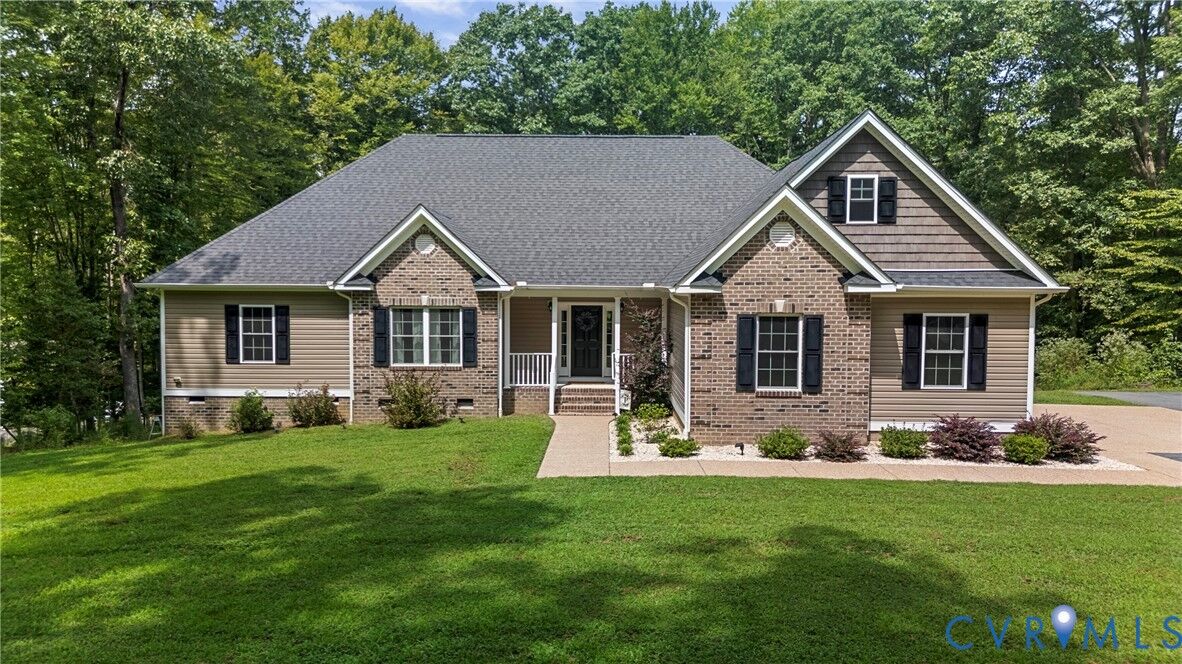 Property Photo:  758 Mariners Woods Drive  VA 23071 