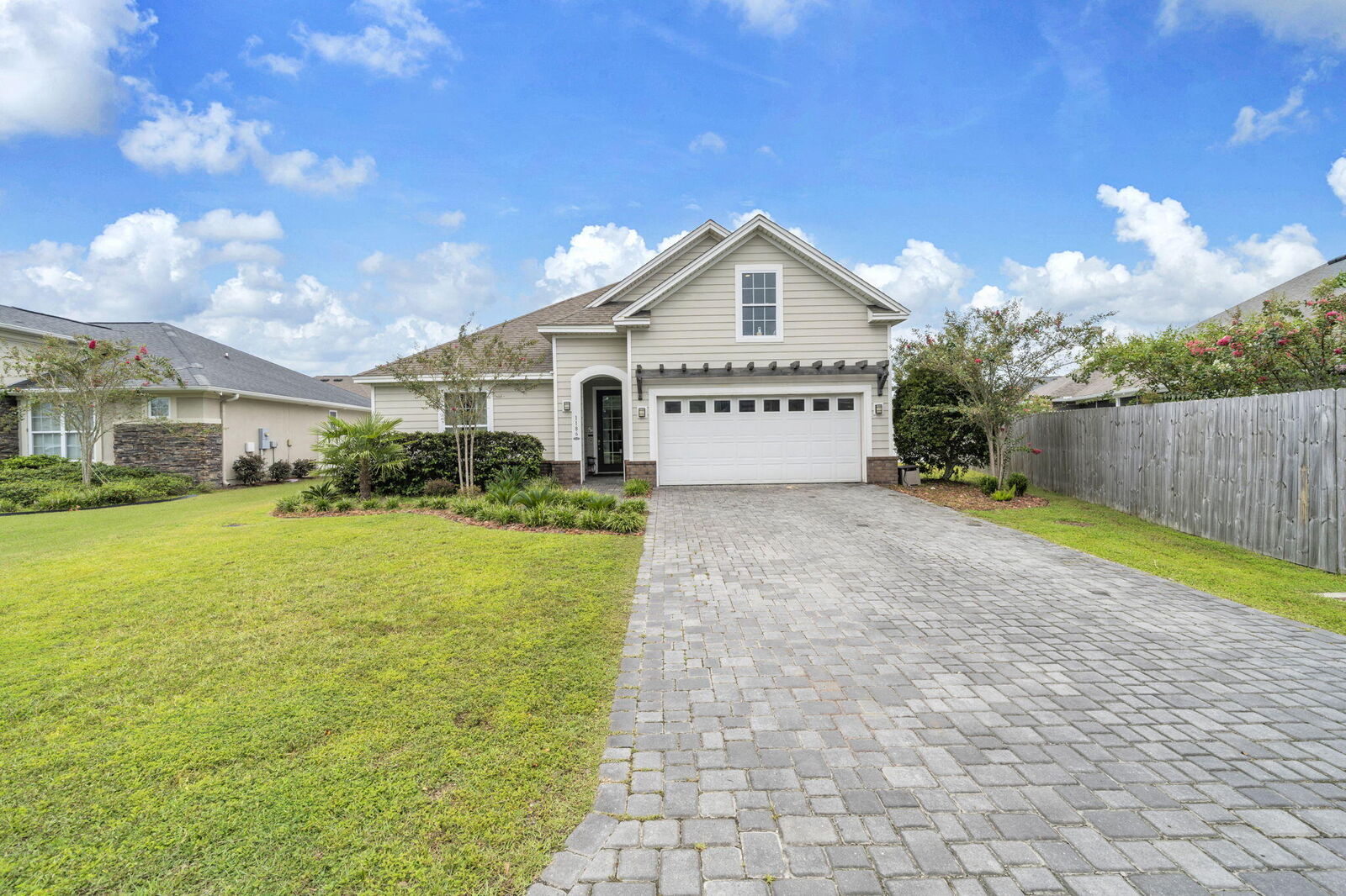 Property Photo:  1186 Eisenhower Circle  FL 32444 