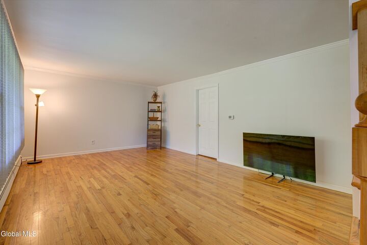 Property Photo: 22 Bri-Lan Avenue NY 12061