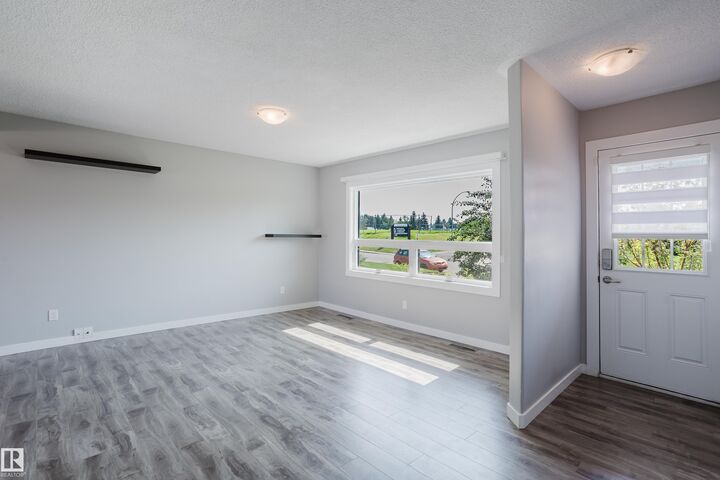 Property Photo: 4708 106 Avenue NW AB T6A 1E6