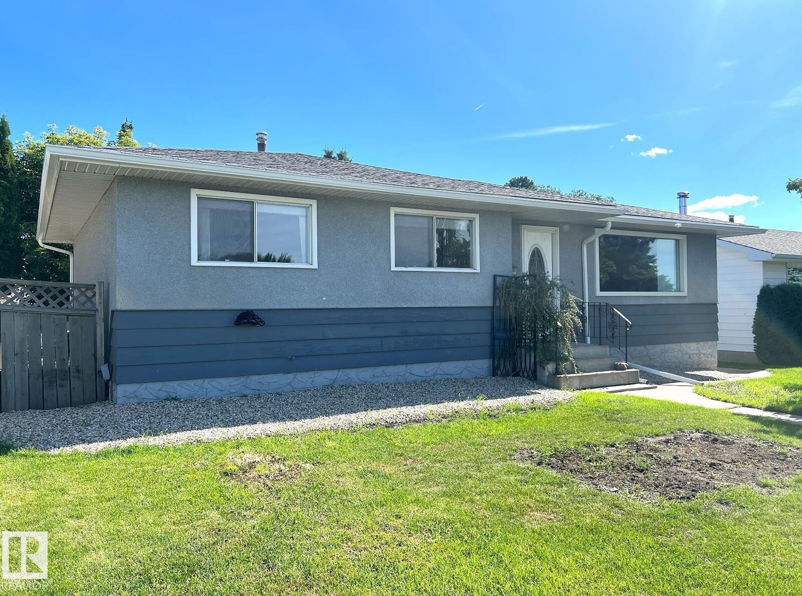 Property Photo:  15003 81 Street NW  AB T5C 1P4 