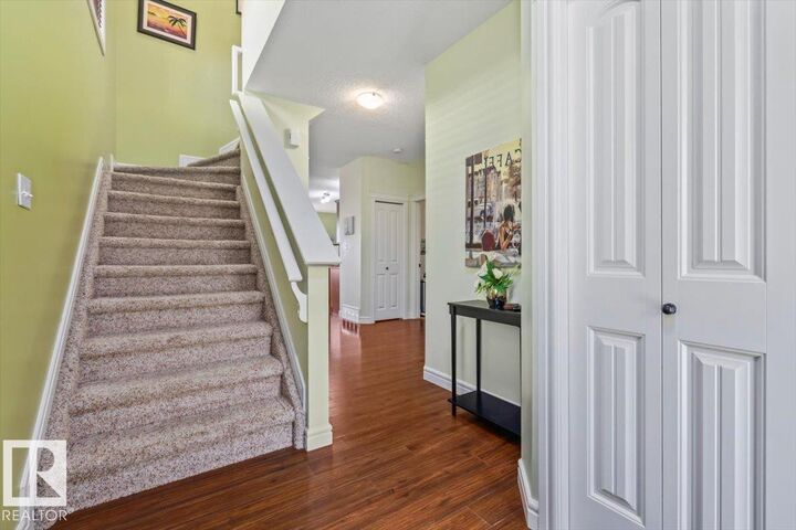 Property Photo:  11506 17 Avenue SW  AB T6W 1Y4 