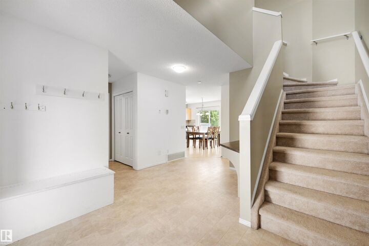 Property Photo:  450 Hyndman Crescent NW 13  AB T5A 0E2 