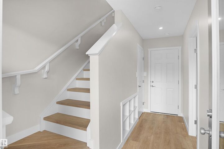 Property Photo:  101 Nerine Crescent  AB T8N 8C6 