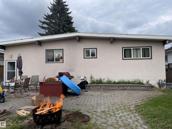 Property Photo:  3504 106 Street NW  AB T6J 1A4 
